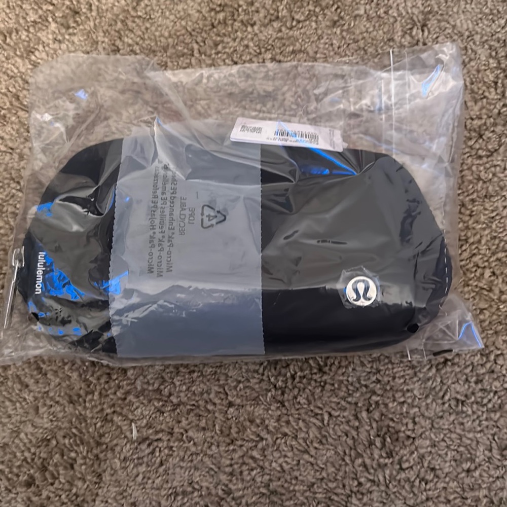 New LuluLemon Belt Bag 1L